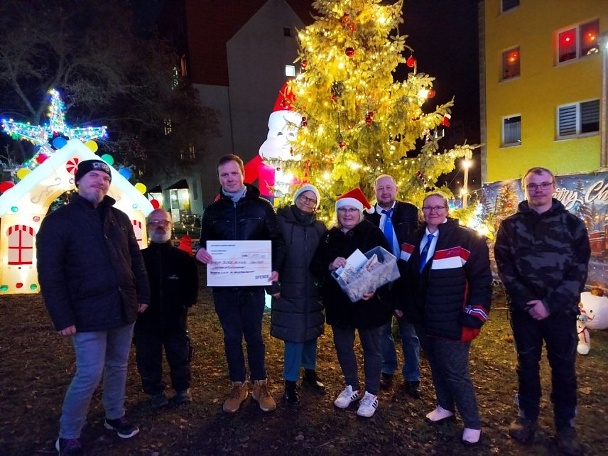 Bild: Scheck&uuml;bergabe in Sollstedt