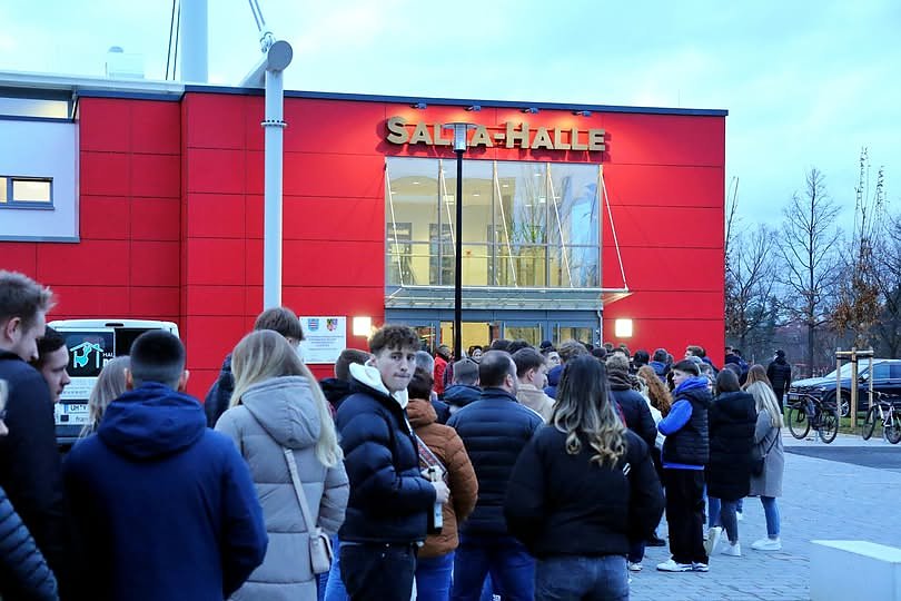 Bild: Die Salza-Halle wird zwischen den Feiertagen wieder pickepackevoll sein 