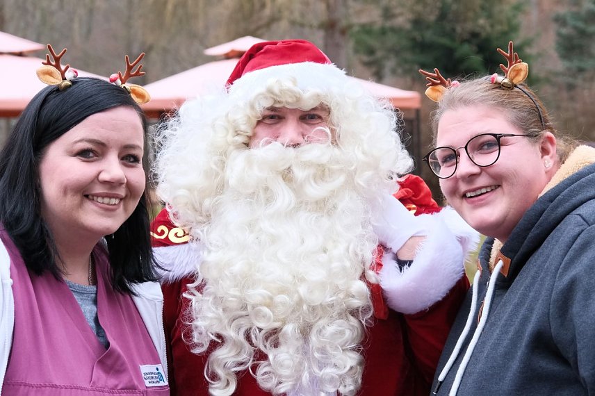 Bild: 2 Engel und der Weihnachtsmann)