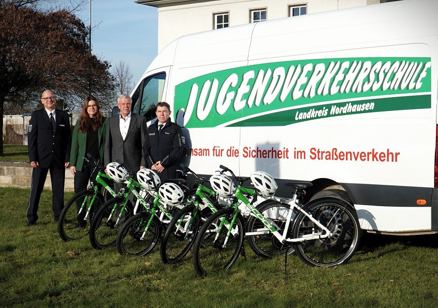 Bild: F&uuml;nf neue R&auml;der f&uuml;r die Verkehrserziehung der Polizei
