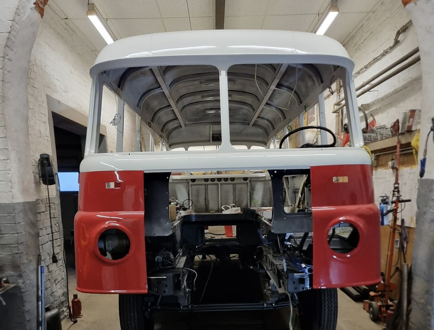 Bild: Neuaufbau des Robur Kleinbusses LO 3000