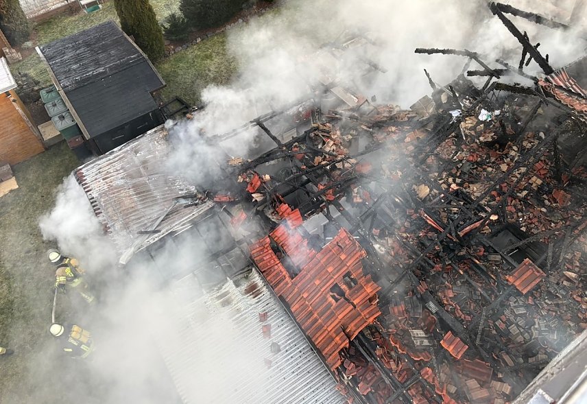 Bild: Trauriger Anblick des total zerst&ouml;rten Hauses in Sondershausen