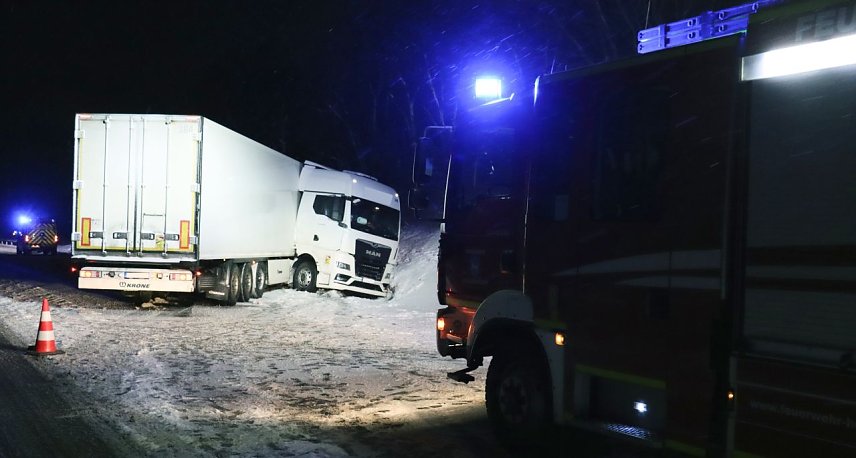 Bild: Lkw-Unfall auf der A 38