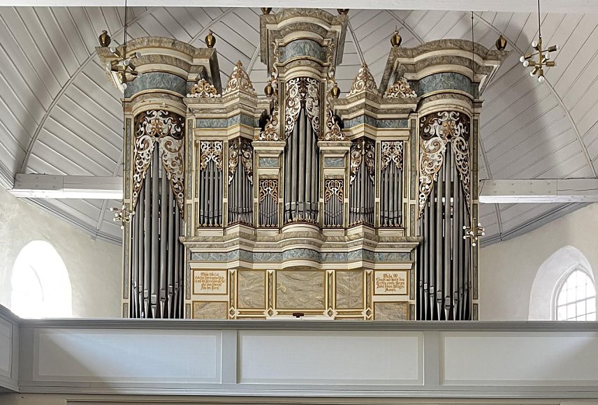 Bild: Die Orgel der Marienkirche in Artern
