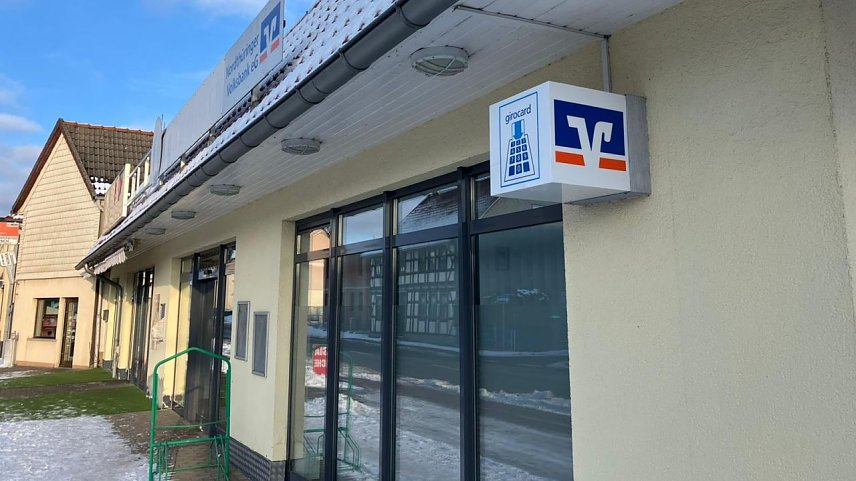 Bild: Ein Volksbank-Filiale von au&szlig;en.