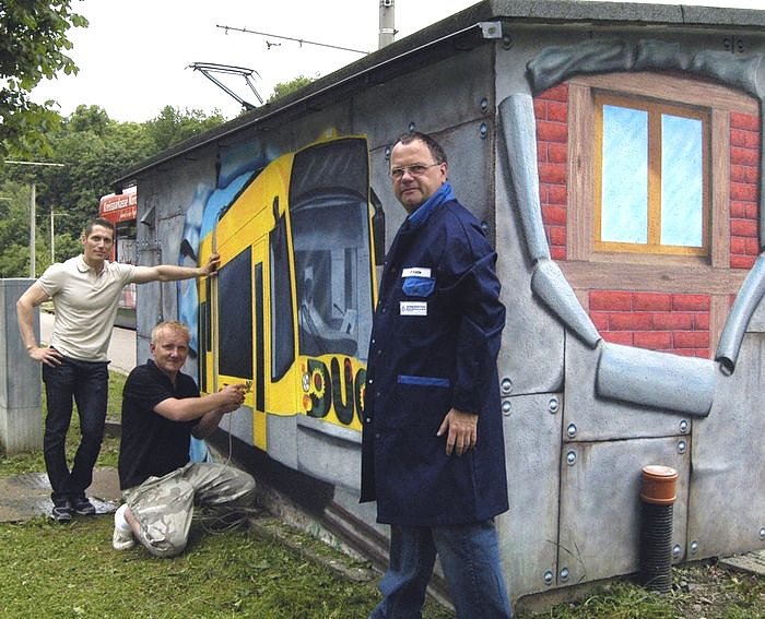Bild: Bunte Haltestelle