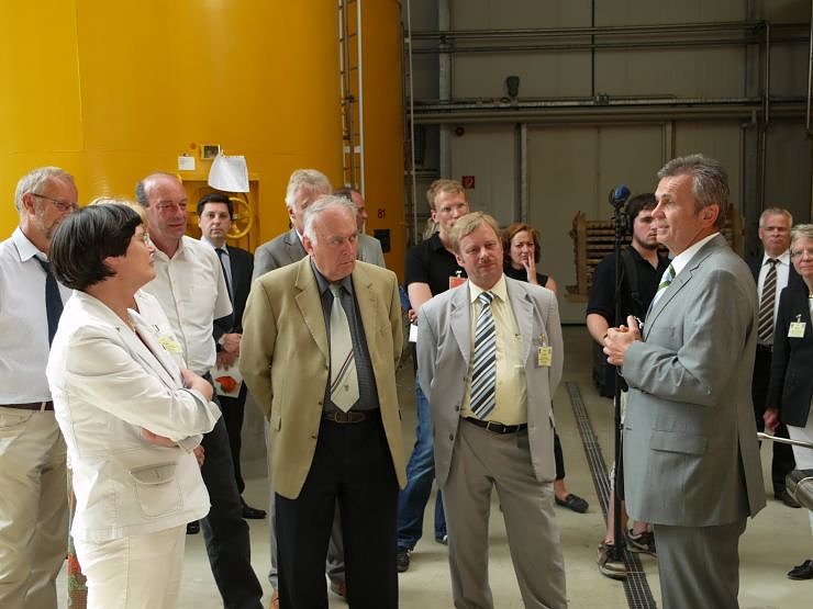 Bild: Zwei Ministerpr&auml;sidenten auf Besuch bei Nordbrand
