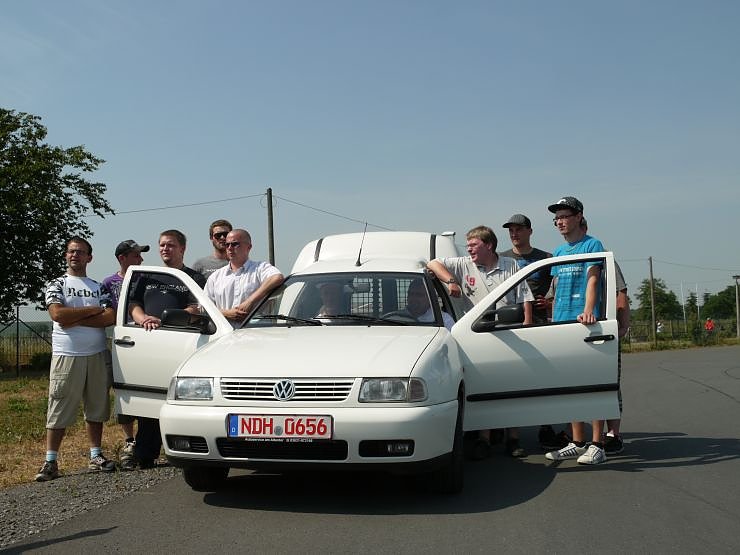 Bild: Die jungen Schrauber