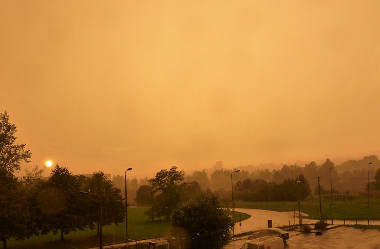 Bild: Farbspiel Regen und Sonne