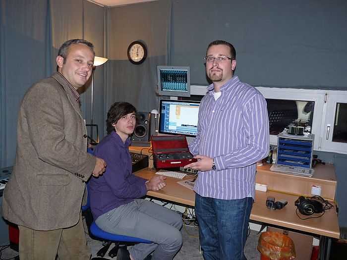 Bild: &Uuml;bergabe Tonstudio