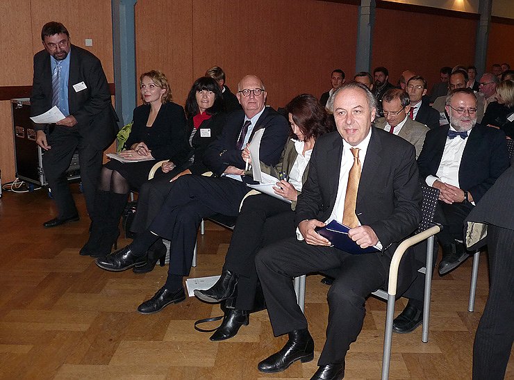 Bild: Wirtschaftsforum er&ouml;ffnet