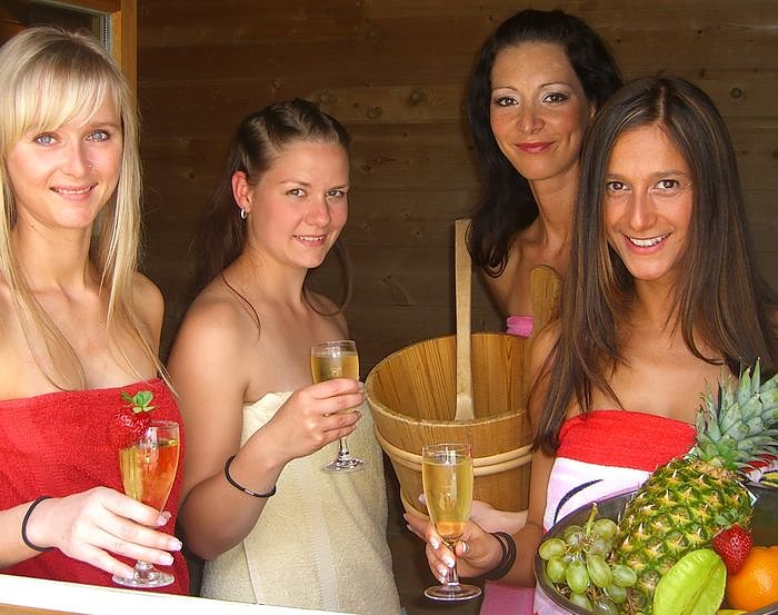 Bild: Frauen schwitzen gern allein