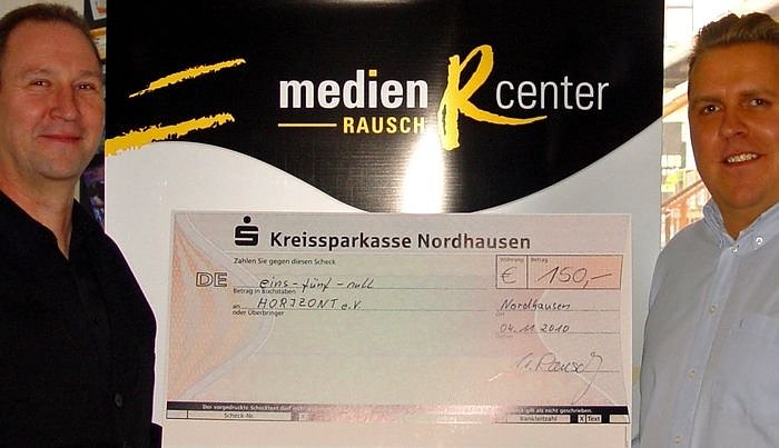 Bild: Spende &uuml;bergeben