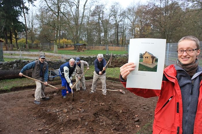 Bild: H&uuml;tte wird gebaut