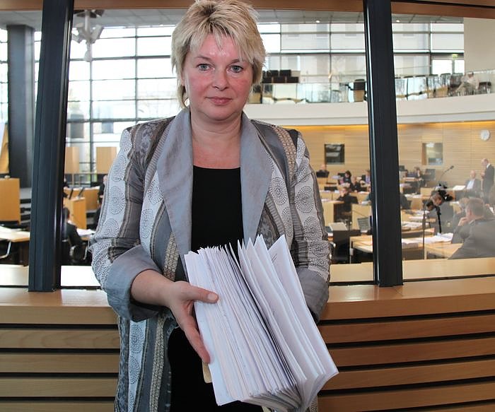Bild: Hitzing mit Unterschriften