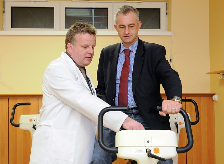 Bild: Zu Besuch in REHA- Klinik