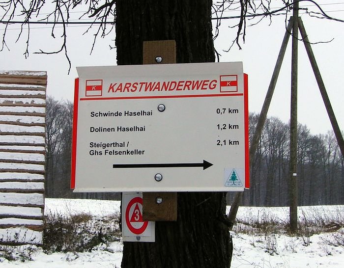 Bild: Falscher Wegweiser