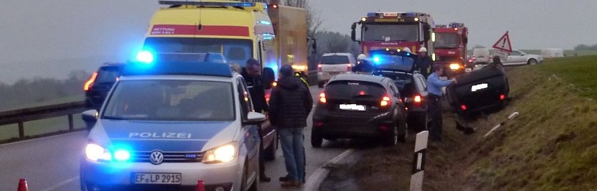 Bild: Crash auf der Bundestra&szlig;e 4