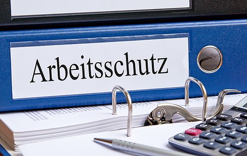 Bild: Regeln und Gesetze beachten