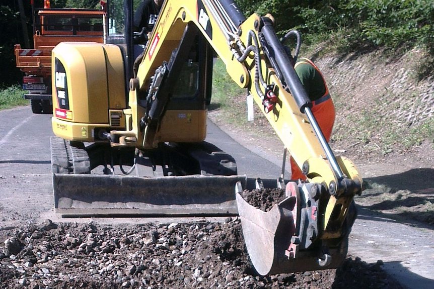 Bild: Arbeiten am Erdfall