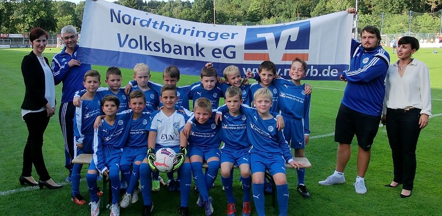 Bild: Neue Trikots f&uuml;r die U9 von Wacker