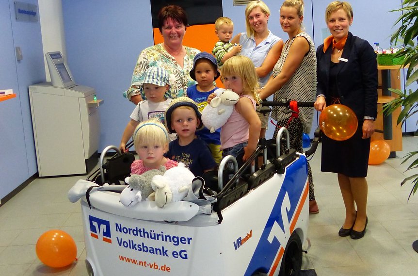 Bild: Kinderbus startet in Niedersachswerfen