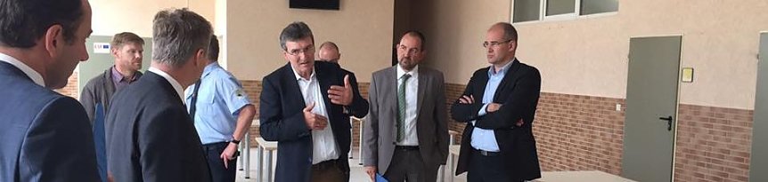 Bild: Matthias Jendricke (rechts) bei Begehung der HochTief-Immobile Anfang der Woche