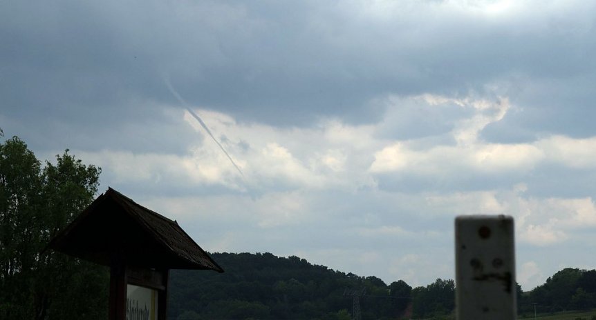 Bild: Trichterwolken von Bleicherode in n&ouml;rdliche Richtung