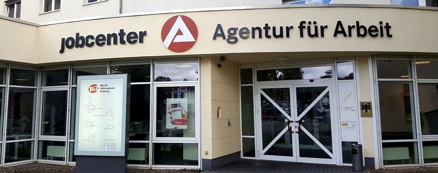 Bild: Kein Strom seit Monaten dank Jobcenter?