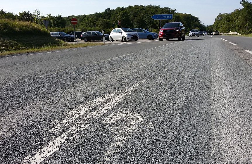 Bild: Sp&auml;tsommer birgt Risiken f&uuml;r Motorradfahrer