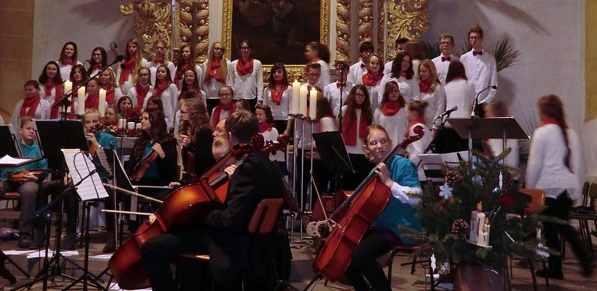 Bild: Weihnachtskonzert des Schillergymnasiums