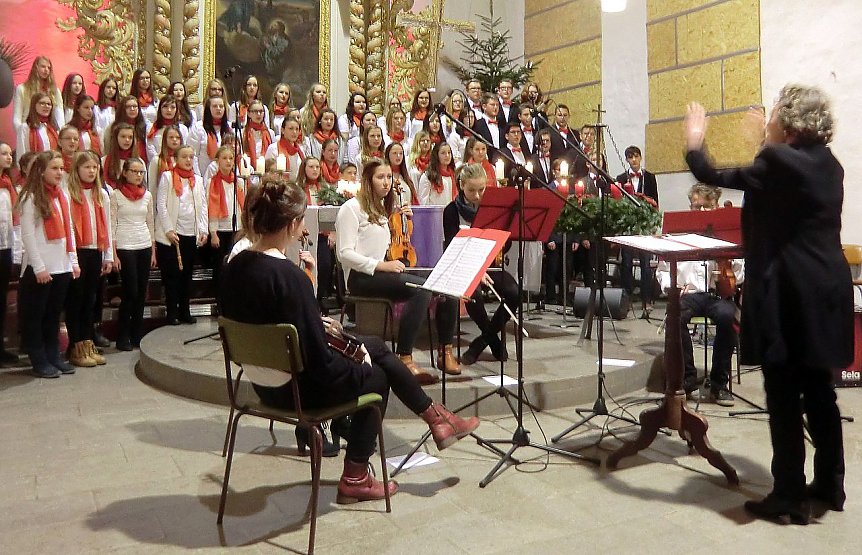 Bild: Weihnachtskonzert des Schillergymnasiums