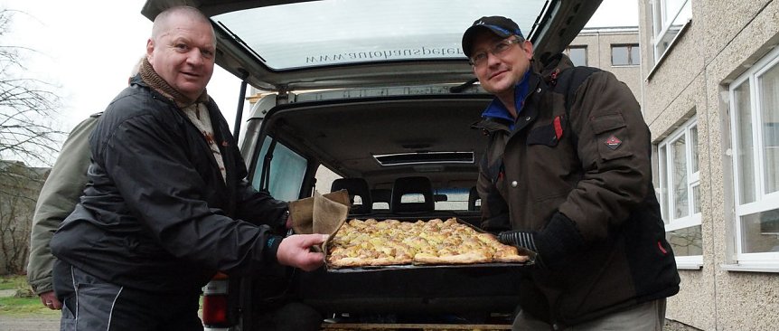 Bild: Wieder eine Ladung von der B&auml;ckerei Sievert abgeholt