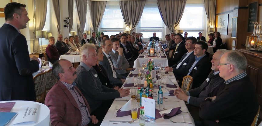 Bild: Mitgliedertreff des NUV