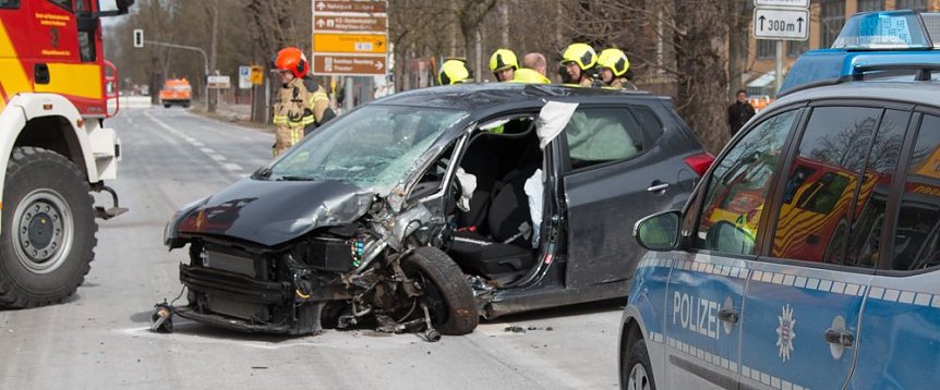 Bild: T&ouml;dlicher Unfall in der Parkallee