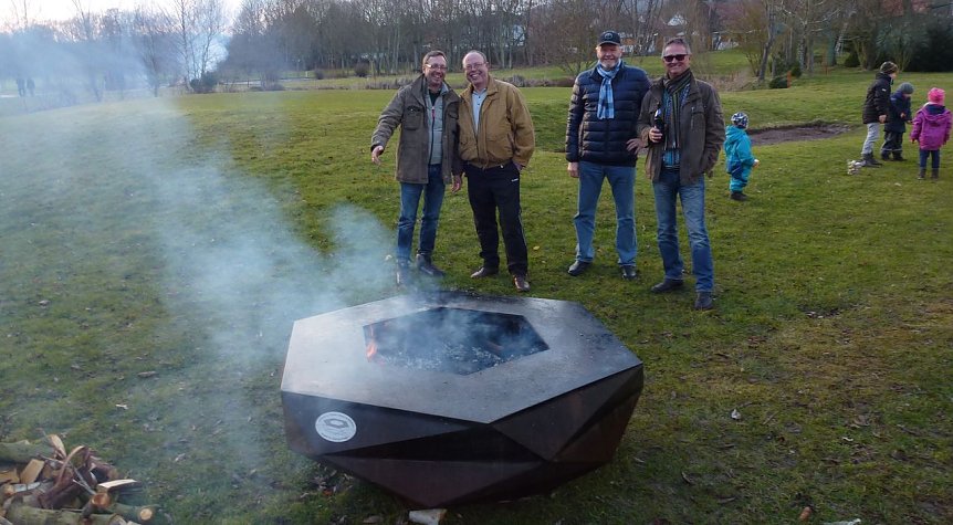 Bild: Ein etwas anderes Osterfeuer