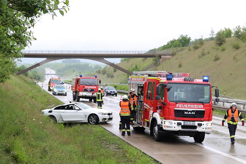 Bild: &Uuml;berschlagen auf der Autobahn