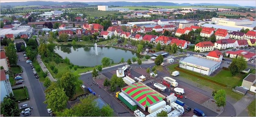 Bild: Stadtfest am Teich