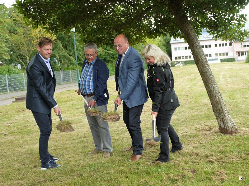 Bild: Spatenstich