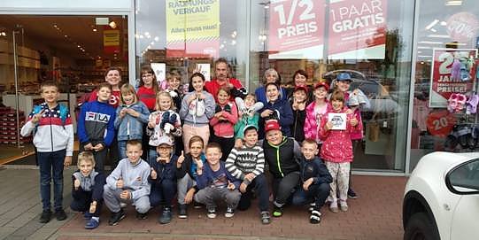 Bild: Neue Schuhe f&uuml;r die kleinen G&auml;ste