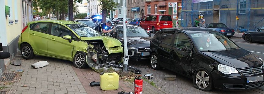 Bild: Unfall in der Bochumer Stra&szlig;e in Nordhausen 