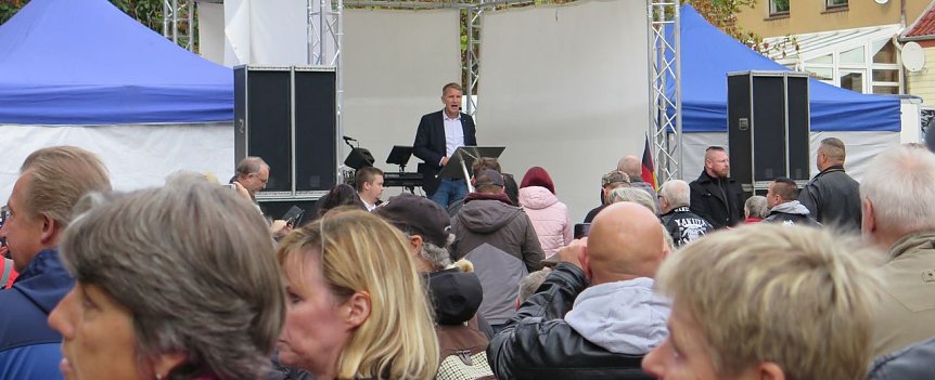 Bild: H&ouml;cke bei seiner Rede