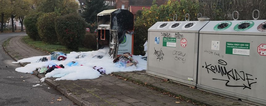 Bild: Container ausgebrannt