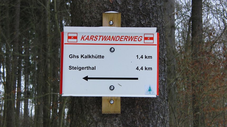 Bild: Meist vorbildlich markiert - Karstwanderweg im Alten Stolberg