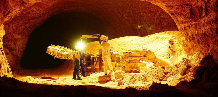 Bild: Streckensanierungsarbeiten im Bergwerk Bleicherode