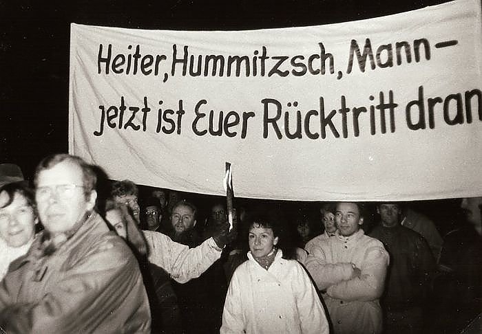 Bild: Demo auf dem August-Bebel-Platz