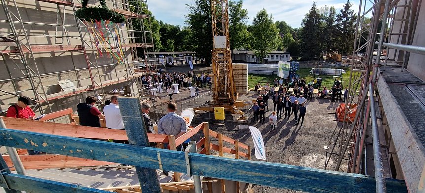 Bild: Richtfest im Albert-Kuntz-Sportpark