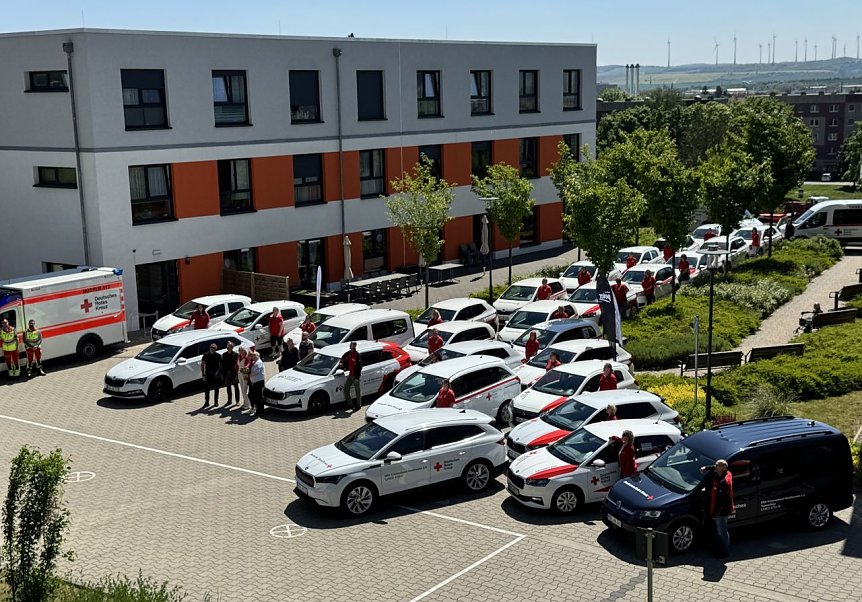 Bild: &Uuml;bergabe am Marienweg