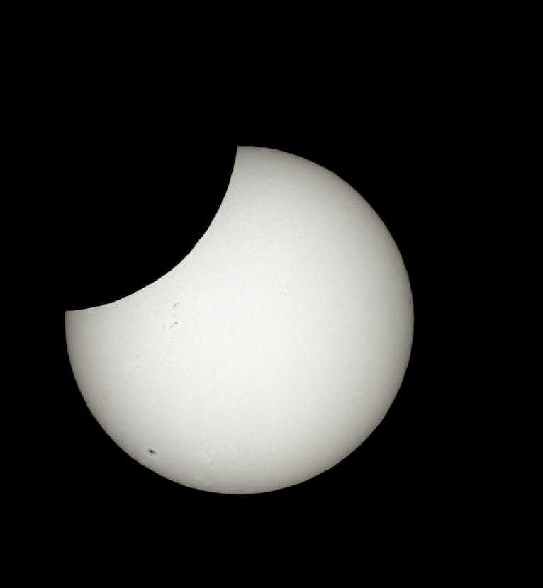 Bild: Partielle Sonnenfinsternis 