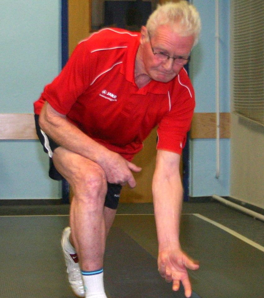 Bild: Der inzwischen 80j&auml;hrige Dieter Lohoff hielt mit starkem R&auml;umen die Salzaer Ehre hoch